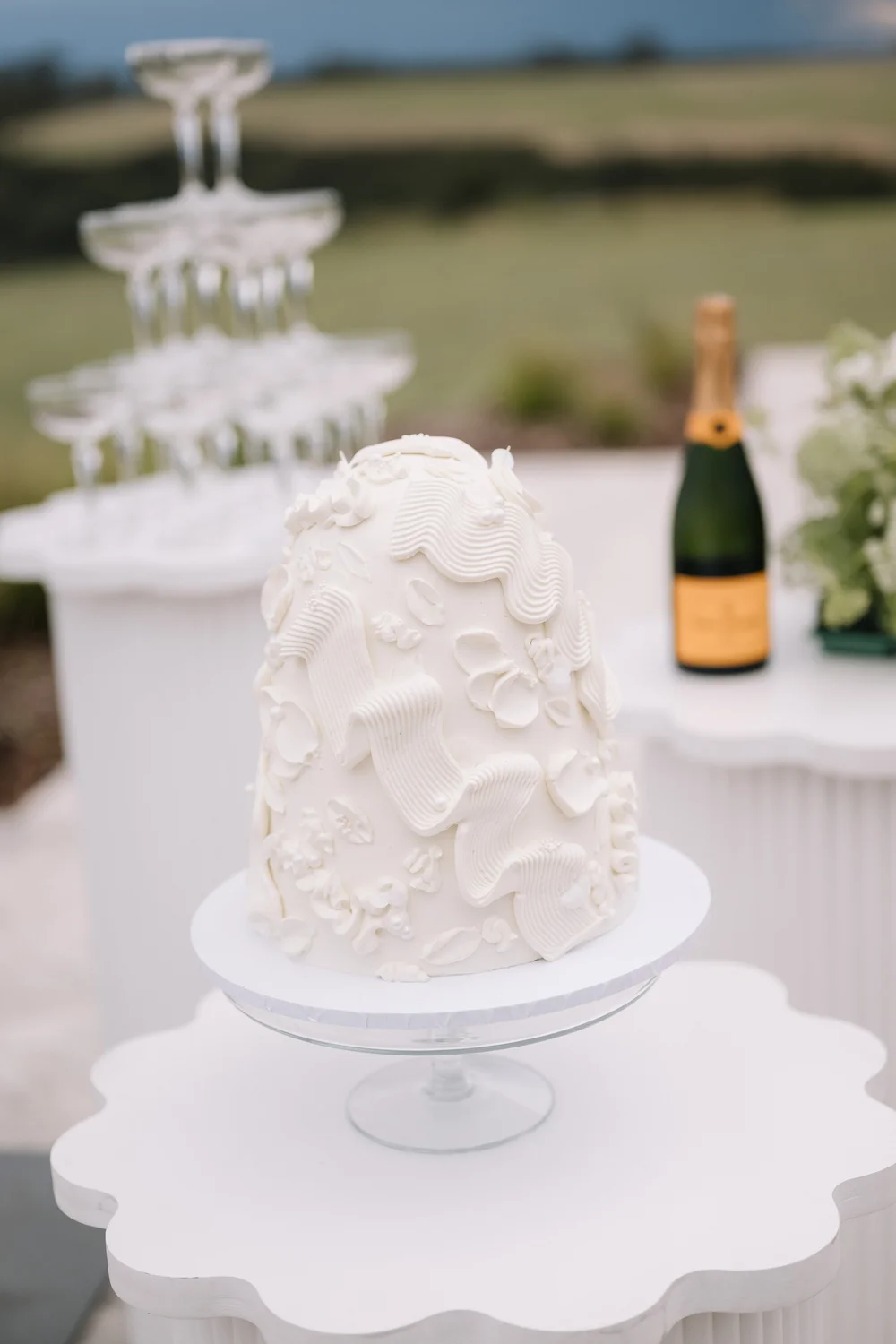Cake & champagne